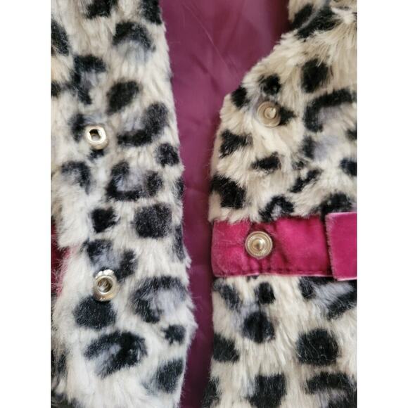 Petite Bears 12 month girls Dalmatian print fuzzy vest, black, white - Picture 4 of 6